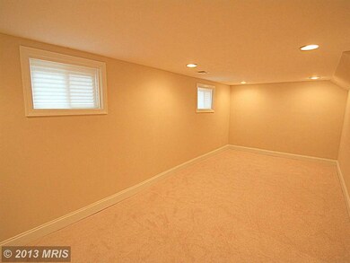 907 Elfin Ave, Capitol Heights, MD 20743 - photo 5