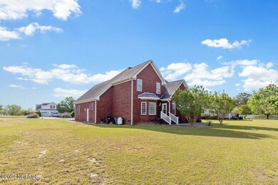 102 Abbey Frank St-4