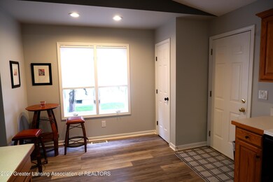 604 White Pine Blvd, Lansing, MI 48917 - photo 7