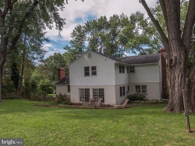 61 S Forge Manor Dr, Phoenixville, PA 19460 - photo 4