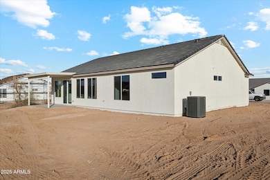 1,658 Rear House 2 - 192