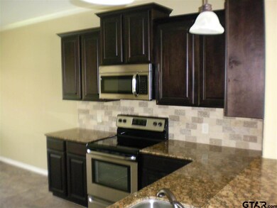 5122 5122 Chadbourne, Tyler, TX 75703 - photo 3