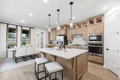 26100 N Skylight Brook Cir, Montgomery, TX 77316 - photo 4