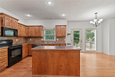 10008 N Marsh Ave, Kansas City, MO 64157 - photo 5