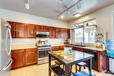 1372 E Erie St, Chandler, AZ 85225 - photo 7