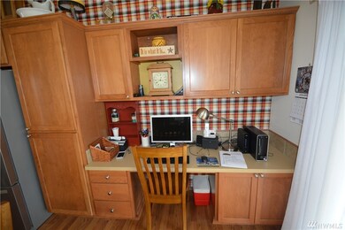 15827 Yelm Terra Way SE, Yelm, WA 98597 - photo 3