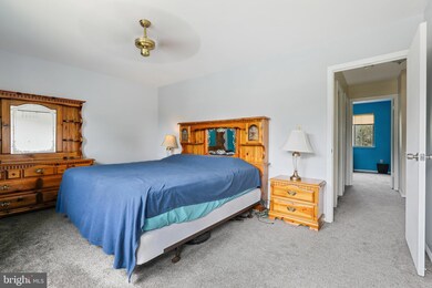 125 Bourbon Ct, Parkville, MD 21234 - photo 5