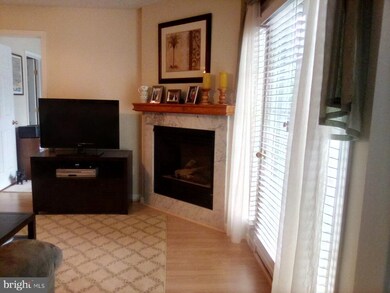 657 Burtons Cove Way unit 8, Annapolis, MD 21401 - photo 3