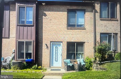 Altemus Farms unit F12, Brookhaven, PA 19015 - photo 2