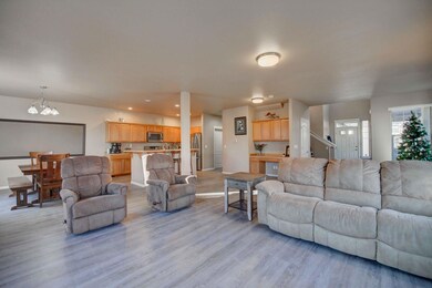 21183 Clairaway Ave-11