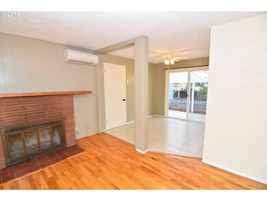 Living Room/Dining Room