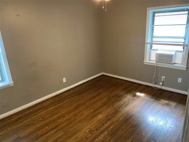 4914 Perry St, Houston, TX 77021 - photo 6