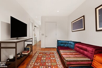 135 E 39th St unit 1CD, New York, NY 10016 - photo 5