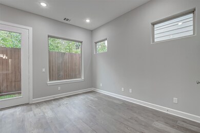 5114 Pine Reach Dr, Houston, TX 77018 - photo 6