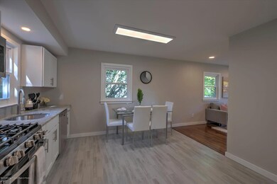 11-KITCHEN