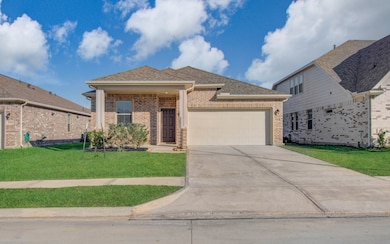 8426 Beacon Bay Cir, Mont Belvieu, TX 77523 - photo 2