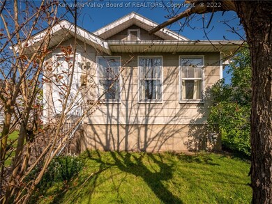 415 17th St, Dunbar, WV 25064 - photo 2