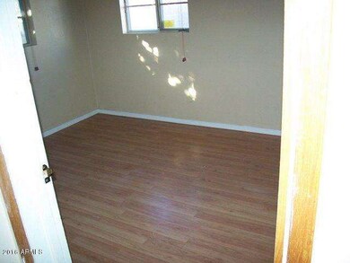 2518 Campbell House 003
