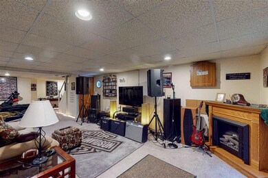 77 Indian Rock Rd, MerriMacK, NH 03054 - photo 5