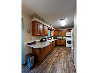 1660 11th Ave, Granite Falls, MN 56241 - photo 7