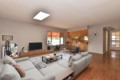 Family room w/virtual furniture