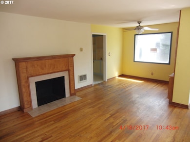 Living Room/Dining Room