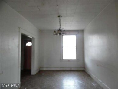 331 Marydell Rd, Baltimore, MD 21229 - photo 3