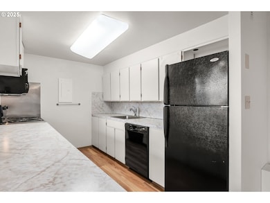 Willamette Towers unit 602, Eugene, OR 97401 - photo 6