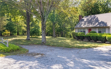 367 Chestnut Hill Rd, Chepachet, RI 02814 - photo 3