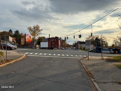 8th Str Traffic Lite @ Collar City Bridg