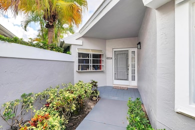 9158 Heathridge Dr, West Palm Beach, FL 33411 - photo 7