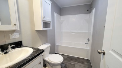 466 Montana unit 466, Belleville, MI 48111 - photo 7