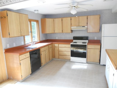 424 Stony Fort Rd, West Kingston, RI 02892 - photo 7