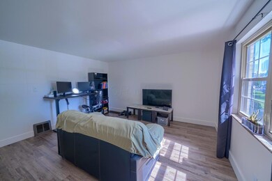 1084 Sells Ave #J (15)