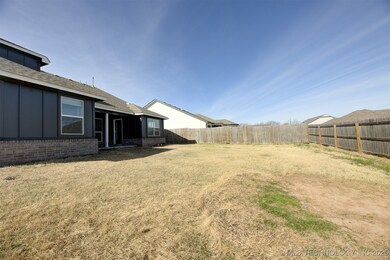 1615 E 139th Ct, Bixby, OK 74008 - photo 2