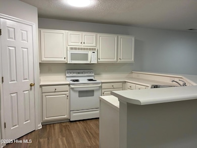 5006 Hunters Trail unit 4, Wilmington, NC 28405 - photo 7