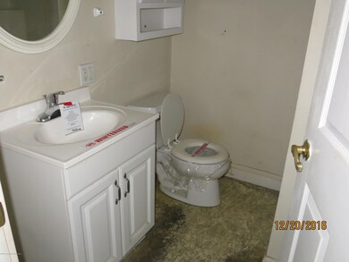 1621 Hawthorne St, Scranton, PA 18504 - photo 4