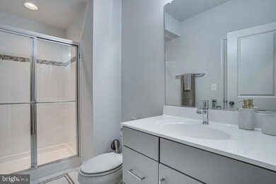 518 Triggerfish Dr, Forest Heights, MD 20745 - photo 5