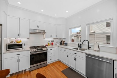 67 Beach St unit 67, Malden, MA 02148 - photo 2