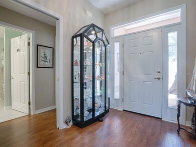 LOVELY LIGHT AND BRIGHT FOYER