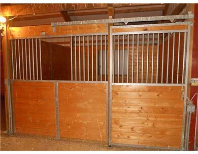 Stable/Barn.