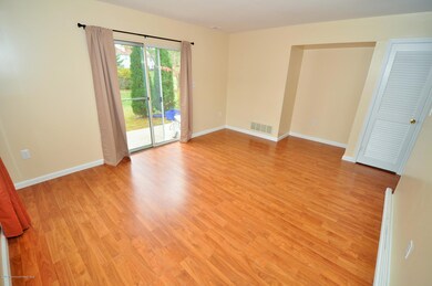 811 Darlington Dr unit 169, Old Bridge, NJ 08857 - photo 3