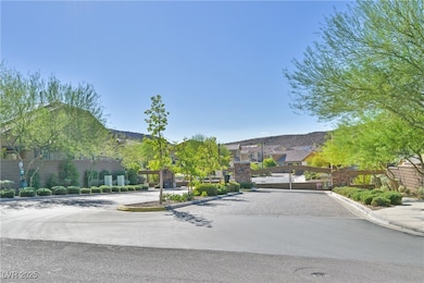 316 Sidewheeler St, Henderson, NV 89012 - photo 4