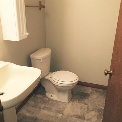 18028 Juneway Ct, Country Club Hills, IL 60478 - photo 5