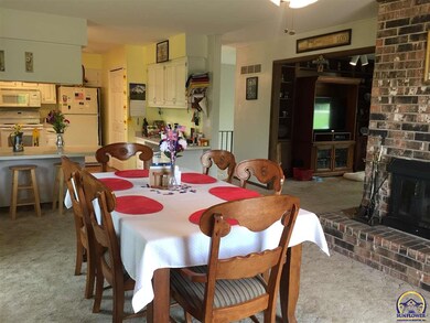 3321 SW Hodges Rd, Topeka, KS 66614 - photo 6