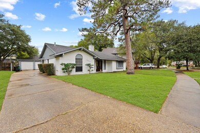 5923 Bent Bough Ln, Houston, TX 77088 - photo 2