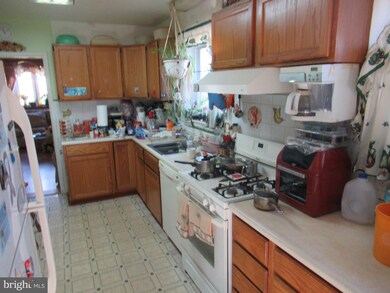 3537 56th St, Hyattsville, MD 20784 - photo 5