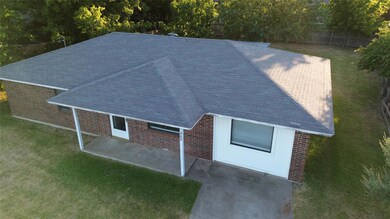 909 N 6th St, Sanger, TX 76266 - photo 2