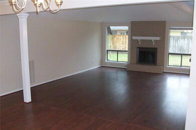 8615 Bold Forest Dr, Houston, TX 77088 - photo 7