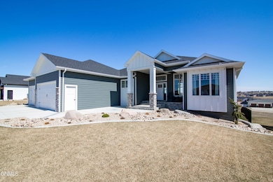 4019 Cogburn Rd, Bismarck, ND 58503 - photo 2